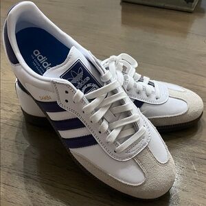 NWT ADIDAS SAMBA MENS SIZE 9 1/2 PURPLE AND WHITE PRISTINE NEVER WORN CLASSIC